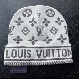 Stylish and elegant White and gray Monogram Beanie  NWT OS